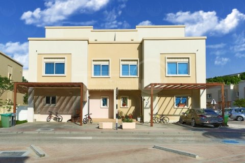 Villa a Al Reef, Abu Dhabi, EAU 4 camere da letto, 265.3 mq. № 407252
