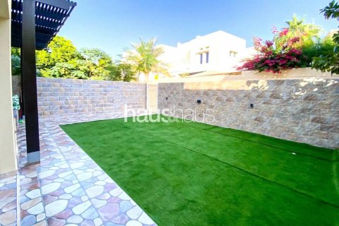 The Lakes、Dubai、UAE にあるヴィラ販売中 3ベッドルーム、282 m2、No626062 - 写真 12
