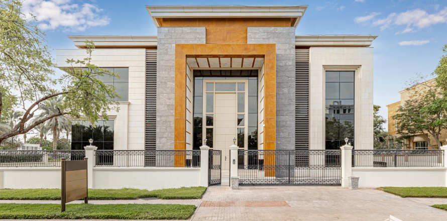 Villa en Emirates Hills, Dubai, EAU 6 dormitorios, 2064.03 m² № 410844
