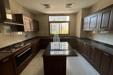 Зняти в оренду віллу в Al Raha Beach, Абу-Даби, ОАЕ 5 спалень, 471.9м2, № 451901 - фото 30