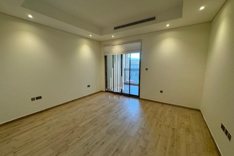 Зняти в оренду віллу в Al Raha Beach, Абу-Даби, ОАЕ 5 спалень, 471.9м2, № 451901 - фото 3