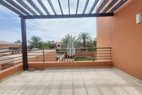 Villa em Abu Dhabi Gate City, Abu Dhabi, EAU 5 quartos, 513 m2 № 481738