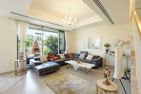 Vila di Dubai Hills Estate, Dubai, UEA 5 kamar tidur, 297.4 m2 nomor 595447 - foto 13