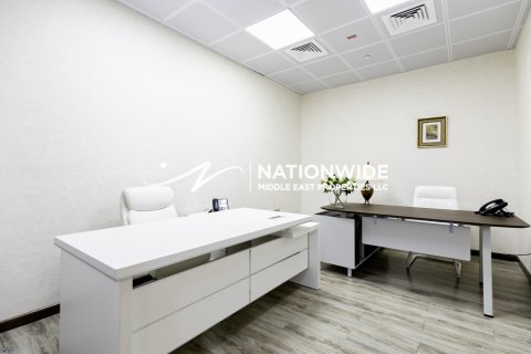 Office til salg i Abu Dhabi, UAE 160 kvm № 633209 - foto 5