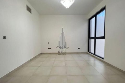 Huvila Yas Island, Abu Dhabi, Arabiemiraatit 5 makuuhuonetta, 634.5 m2 № 540785 - kuva 6