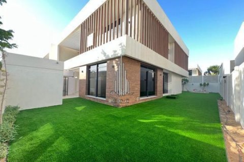 Vilă în Yas Island, Abu Dhabi, EAU 5 dormitoare, 634.5 mp.  №540785