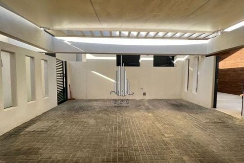 Huvila Yas Island, Abu Dhabi, Arabiemiraatit 5 makuuhuonetta, 634.5 m2 № 540785 - kuva 19