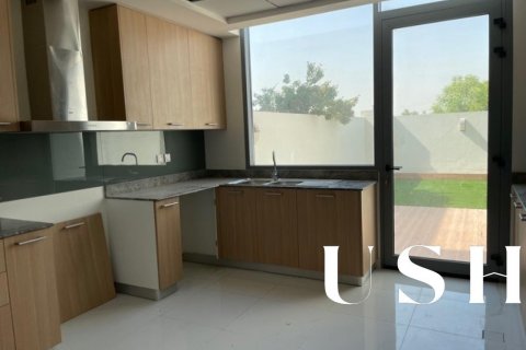 Villa in wasl gate, Dubai, UAE 3 bedrooms, 238 sq.m. № 629139 - photo 2