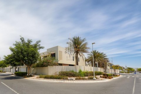 Vila na Yas Island, Abu Dhabi, SAE 5 spální, 502 m2 č. 535189