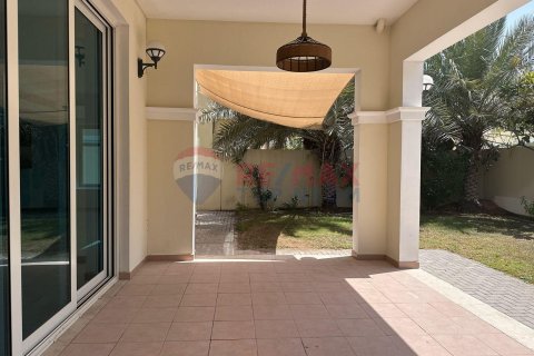 Villa a Jumeirah Park, Dubai, EAU 4 camere da letto, 52.2 mq. № 588978