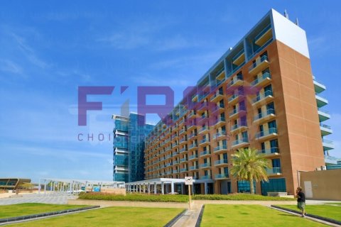 Duplex în Al Raha Beach, Abu Dhabi, EAU 2 dormitoare, 163.7 mp.  №410483