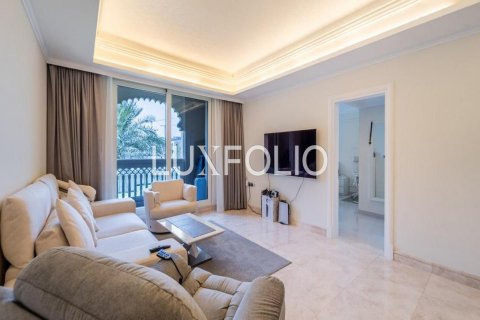 Appartement te koop in Palm Jumeirah, Dubai, VAE 1 slaapkamer, 104 vr.m., nr 628042 - foto 2