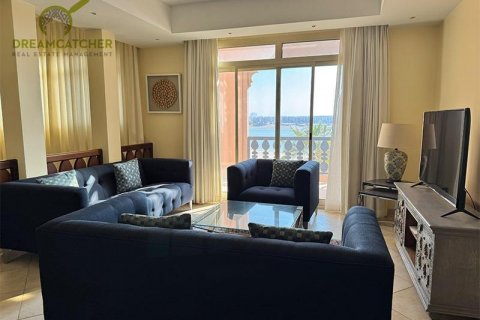 Снять в аренду виллу в Al Hamra Village, Рас-эль-Хайма, ОАЭ 5 спален, 1207.7м2, № 588805 - фото 8