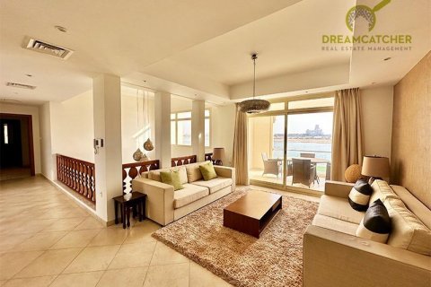 Villa para arrendamento em Al Hamra Village, Ras Al Khaimah, EAU 5 quartos, 929 m2 № 588808 - foto 8