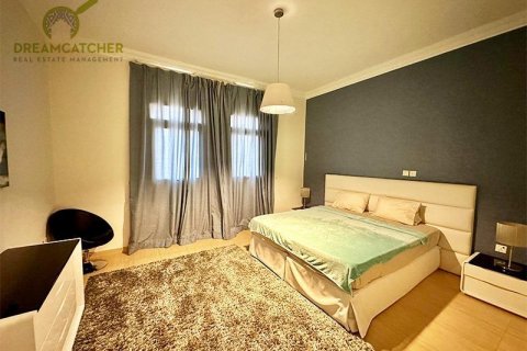 Villa para arrendamento em Al Hamra Village, Ras Al Khaimah, EAU 5 quartos, 929 m2 № 588808 - foto 11