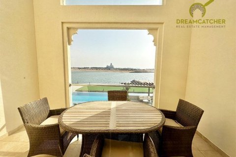 Villa para arrendamento em Al Hamra Village, Ras Al Khaimah, EAU 5 quartos, 929 m2 № 588808 - foto 23