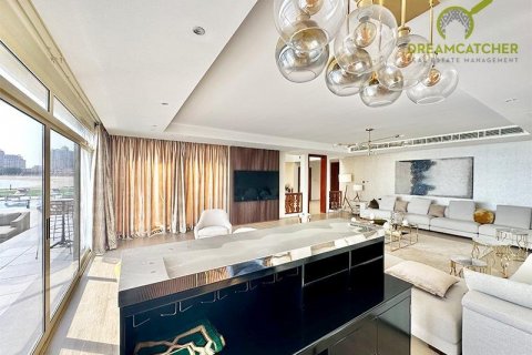 Villa para arrendamento em Al Hamra Village, Ras Al Khaimah, EAU 5 quartos, 929 m2 № 588808 - foto 27
