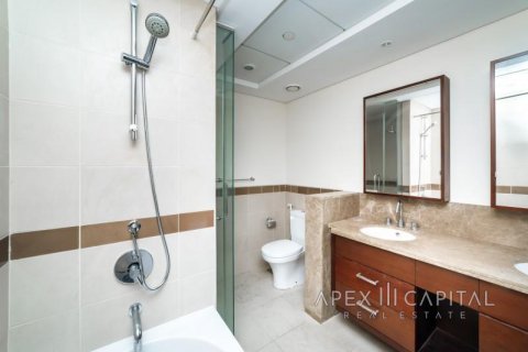 Appartement à vendre à  Downtown Dubai (Downtown Burj Dubai), Dubai, EAU 2 chambres, 100 m2 № 234432 - photo 11