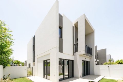 Villa a Dubai Land, Dubai, EAU 4 camere da letto, 245 mq. № 723105