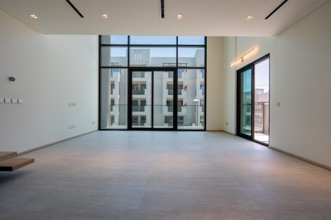 Apartment til leje i Jumeirah Village Circle, Dubai, UAE 2 soveværelser, 227 kvm № 600005 - foto 4