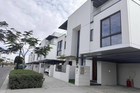Villa para venda em Sharjah, EAU 4 quartos, 257 m2 № 705125 - foto 5