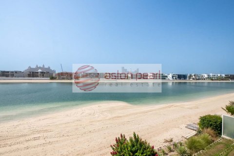 Villa in Palm Jumeirah, Dubai, UAE 5 bedrooms, 483.10 sq.m. № 348239 - photo 2