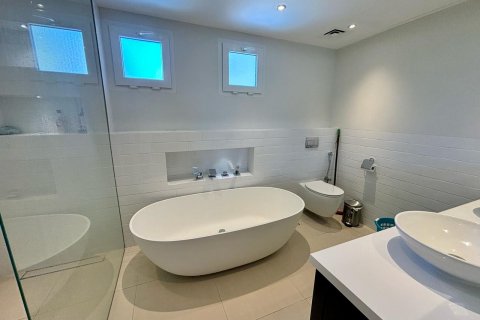 וילה להשכרה ב Meadows, Dubai, איחוד האמירויות  4 חדרי שינה, 540 מ"ר, מספר 619372 - תמונה 15