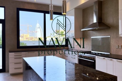 Nemovitost v Umm Suqeim, Dubai, SAE 5 ložnice, 929.03 m² Č.: 564781 - fotografie 12