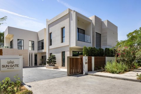 Vila u Dubai, UAE 6 spavaćih soba, 929 m2 Br. 706195 - fotografija 19