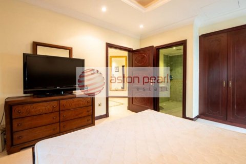 Villa in Palm Jumeirah, Dubai, UAE 5 bedrooms, 483.10 sq.m. № 348239 - photo 19