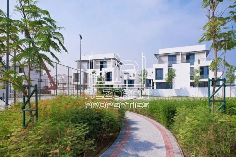 Villa sa Hamriyah Free Zone, Sharjah, UAE 5 silid-tulugan, 352.94 sq.m. № 705140 - larawan 25
