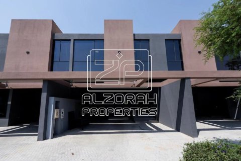 Řadový dům v Tilal City, Sharjah, SAE 4 ložnice, 169 m² Č.: 760640