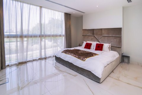Villa te koop in Emirates Hills, Dubai, VAE 7 slaapkamers, 975 vr.m., nr 334682 - foto 16
