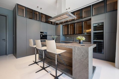 Vila u Dubai, UAE 6 spavaćih soba, 929 m2 Br. 706195 - fotografija 6