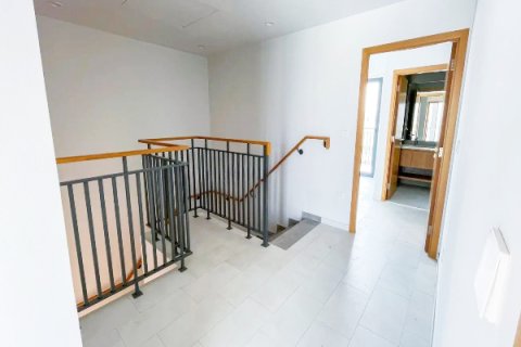 Вилла Dubai Land, Дубай, БАӘ-да 4 жатын бөлмелер, 245 м² № 723105 - фото 6