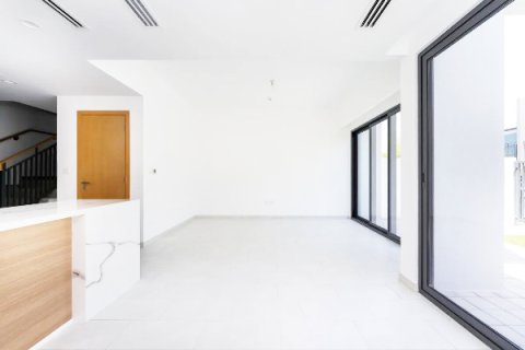 Вилла Dubai Land, Дубай, БАӘ-да 4 жатын бөлмелер, 245 м² № 723105 - фото 5