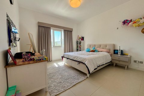וילה להשכרה ב Meadows, Dubai, איחוד האמירויות  4 חדרי שינה, 540 מ"ר, מספר 619372 - תמונה 3