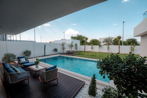 Villa en venta en Sharjah, EAU 5 dormitorios, 520 m2 № 583193 - foto 3