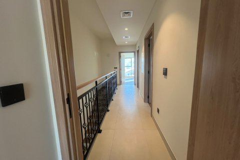Māja Golf City, Dubaijā, AAE 4 istabas, 144 m2 Nr. 734114 - attēls 8
