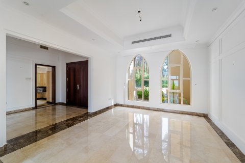 Villa til salg i Jumeirah Islands, Dubai, UAE 4 soveværelser, 497 kvm № 734116 - foto 5