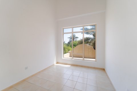 Villa til salg i Jumeirah Islands, Dubai, UAE 4 soveværelser, 497 kvm № 734116 - foto 12