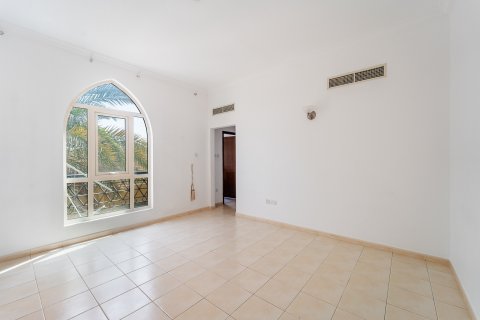 Villa til salg i Jumeirah Islands, Dubai, UAE 4 soveværelser, 497 kvm № 734116 - foto 11