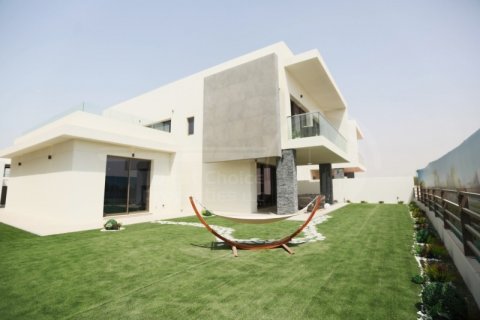 Vila na Yas Island, Abu Dhabi, SAE 4 spálne, 445.9 m2 č. 407099