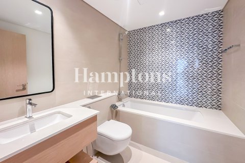 Apartament de închiriat în Mina Rashid, Dubai, EAU 2 dormitoare, 115.26010695 mp.  №705307 - poză 15