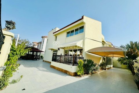 Villa en alquiler en Jumeirah, Dubai, EAU 5 dormitorios, 743 m2 № 722186 - foto 7