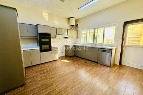 Villa en alquiler en Jumeirah, Dubai, EAU 5 dormitorios, 743 m2 № 722186 - foto 9