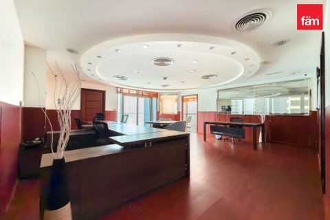 Oficina en Dubai, EAU 86.9 m² № 741531
