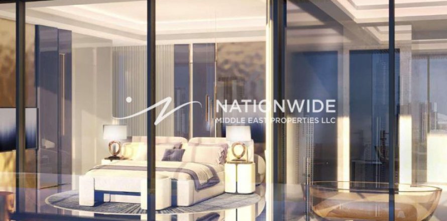 Apartment in Dubai, UAE 3 bedrooms, 303 sq.m. № 584341