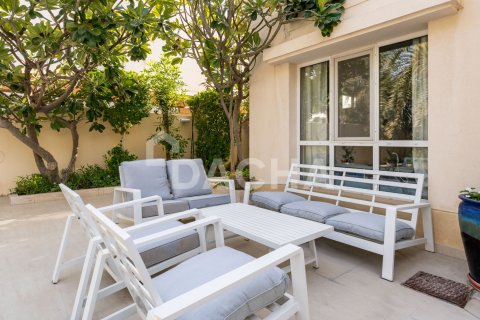 וילה למכירה ב Meadows, Dubai, איחוד האמירויות  5 חדרי שינה, 570 מ"ר, מספר 717724 - תמונה 23