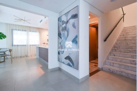 Townhouse in Al Rahmaniya, Sharjah, UAE 3 bedrooms, 187 sq.m. № 395903 - photo 5